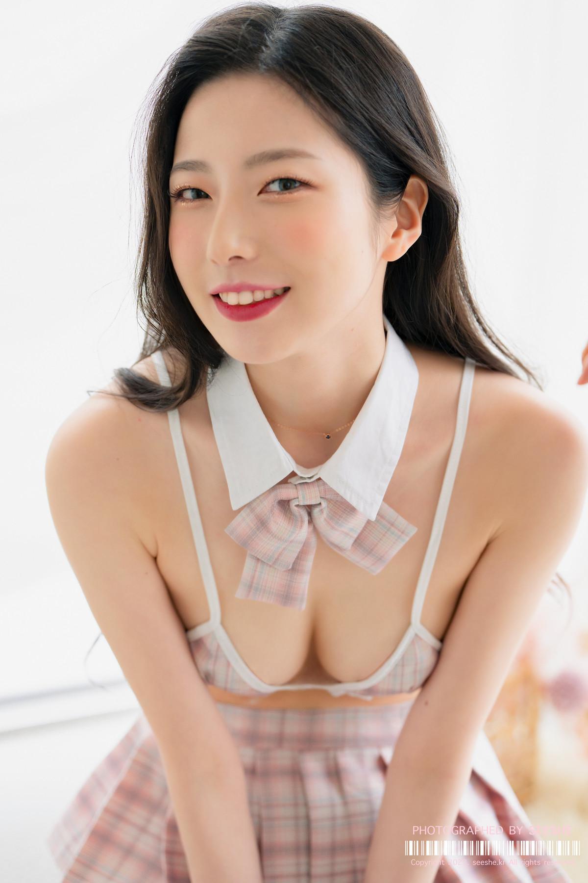 RISA 리사, [SEESHE] Chapter 03 Set.01(4)