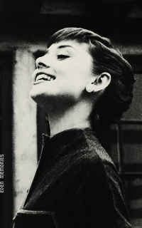 Audrey Hepburn WrQiR1dv_o