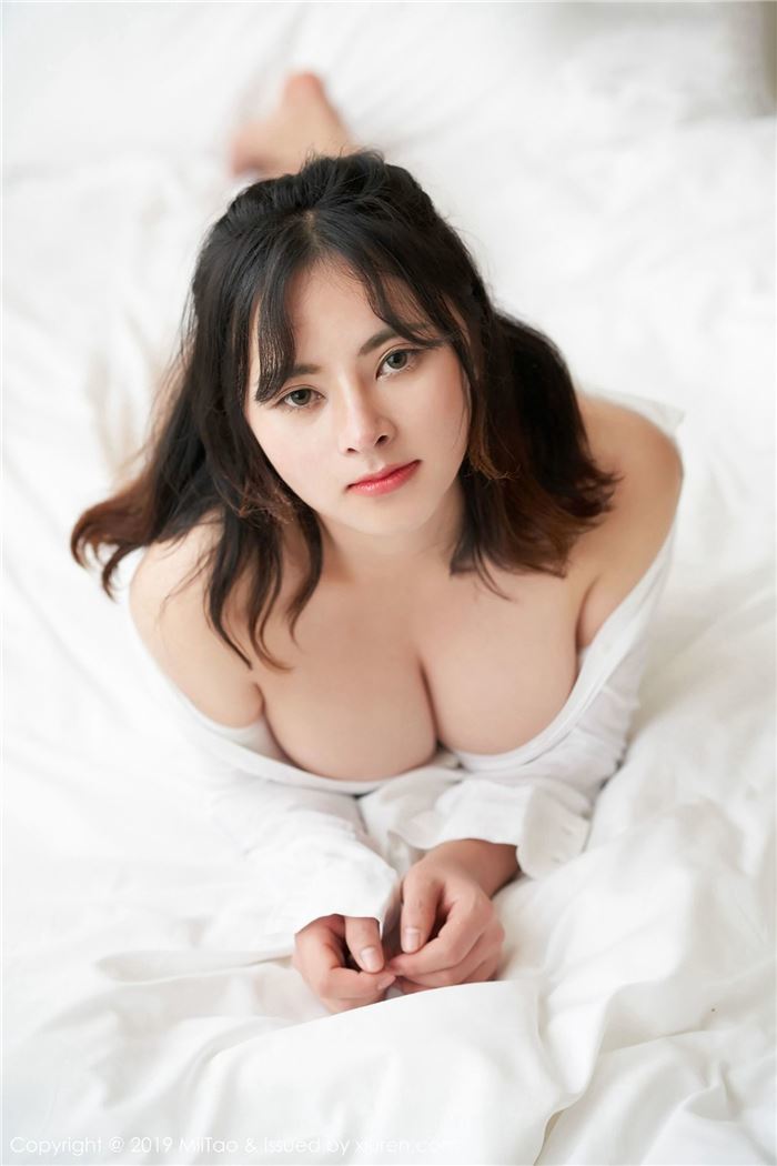 蜜桃社清纯可爱妹子静香童颜巨乳真空上阵(10)