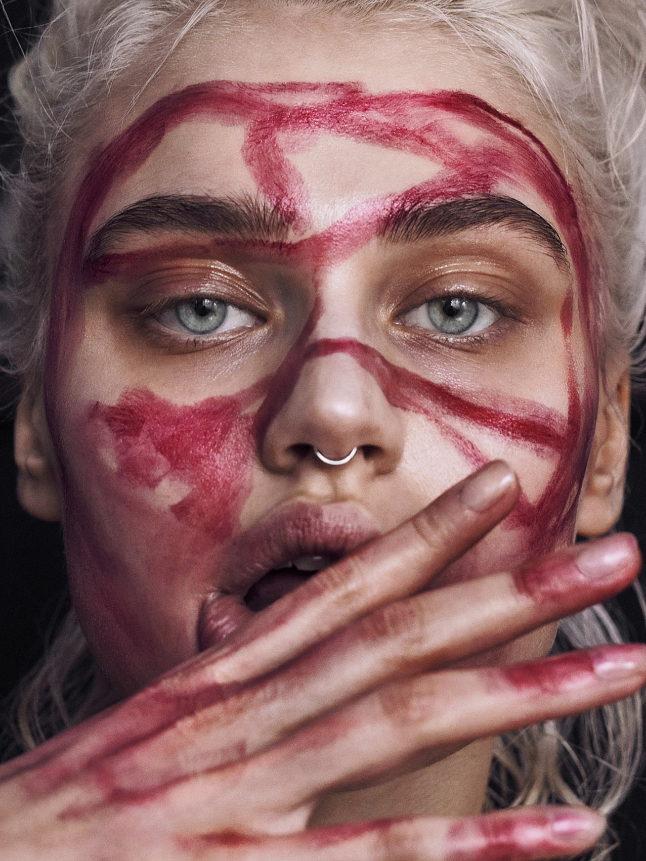 Out of Control / Nicole Gregorczuk by Lina Tesch Out of Control / Nicole Gregorczuk by Lina Tesch