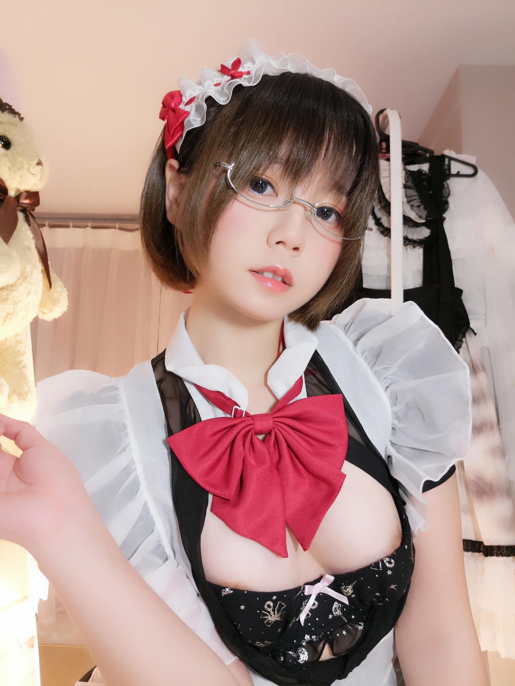 [Cosplay] Vol.25 きょう肉肉 – セクシーなメイド(3)