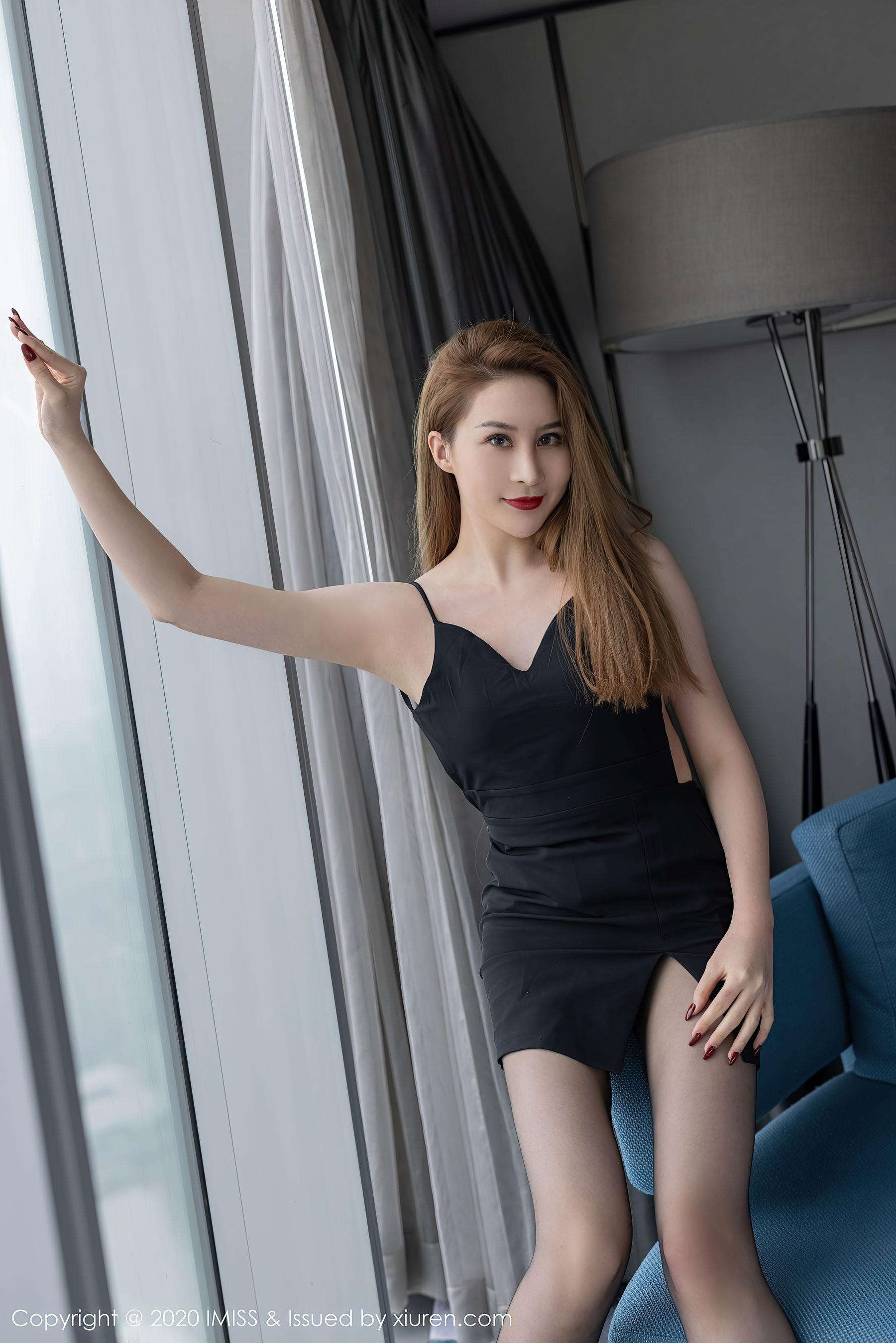 [爱蜜社IMiss] Vol.536 Jermy – 魅惑黑丝美腿(8)