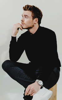 Richard Madden 5LQqB2Aa_o