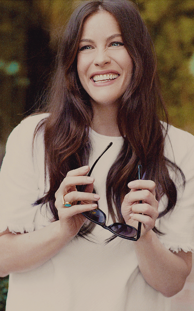 Liv Tyler QMOkTtZK_o