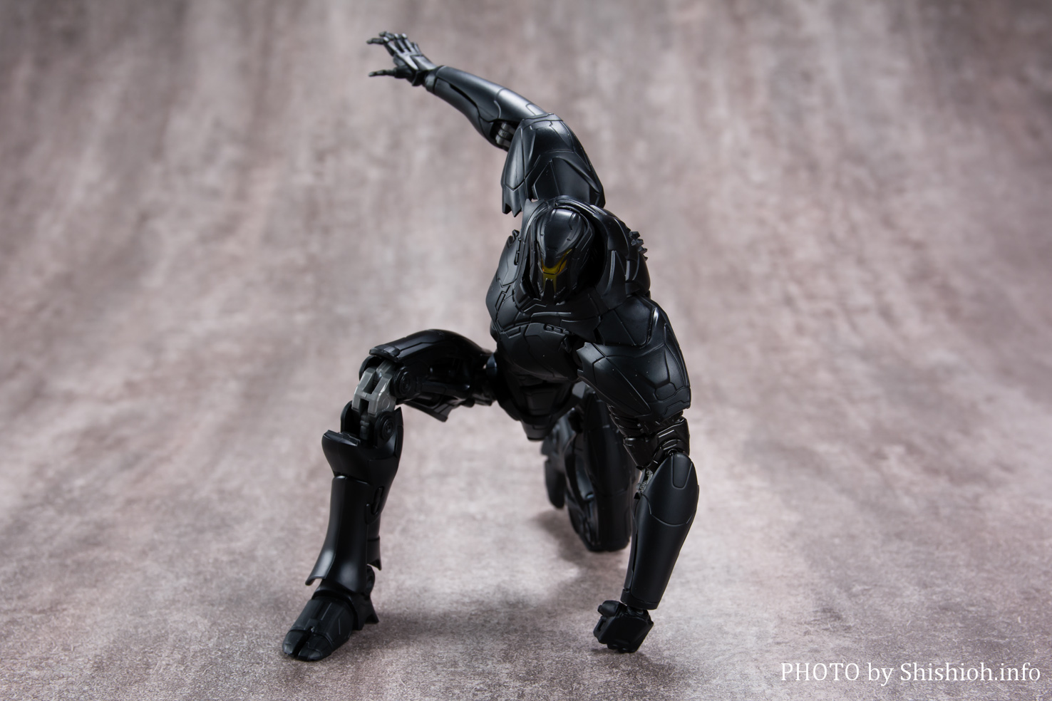 Pacific Rim : Uprising - Robot Spirits - Side Jaeger - Obsidian Fury (Bandai) - Page 2 MmStDbHK_o