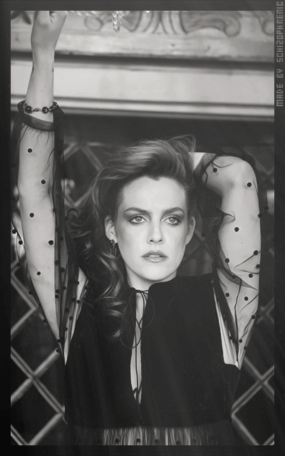 Riley Keough CTSIpwOm_o