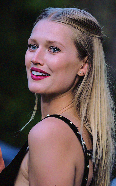 Toni Garrn IgBjjE6J_o