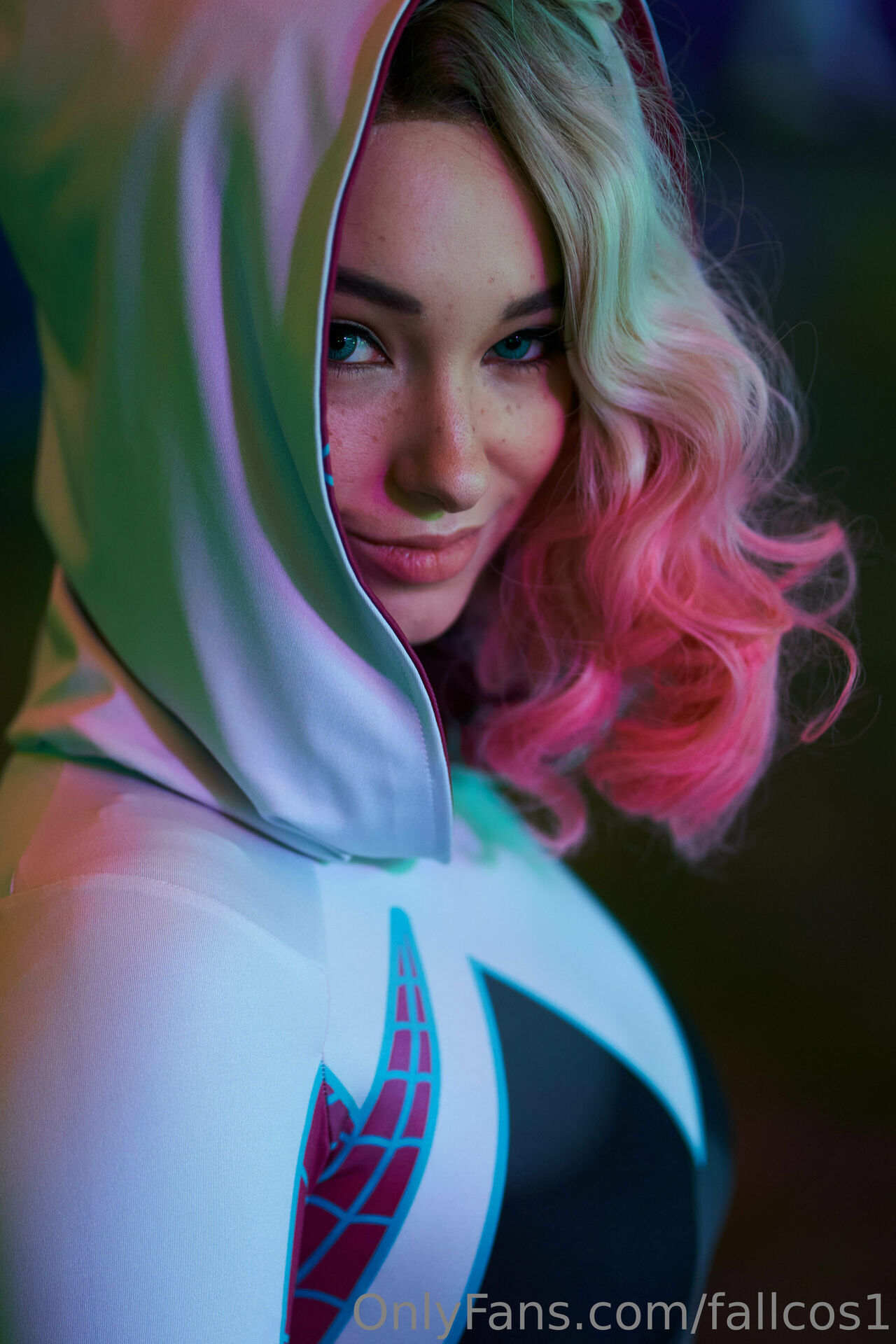 Alessia Medina - Gwen