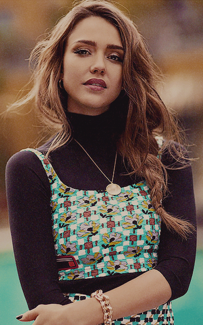 Jessica Alba Pc4wxCeW_o