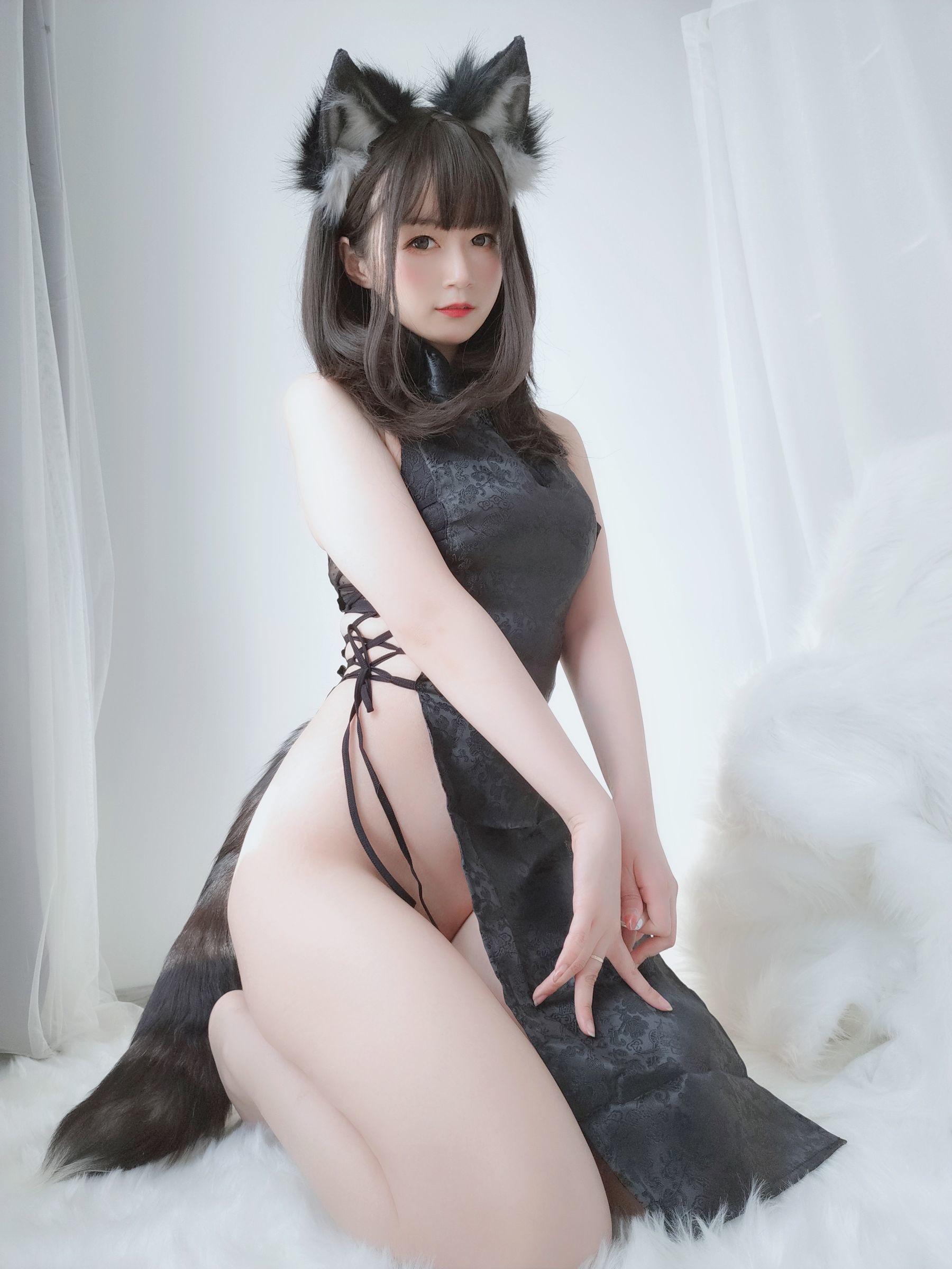 Coser模特白银81 《小黑狼》 写真集(72)