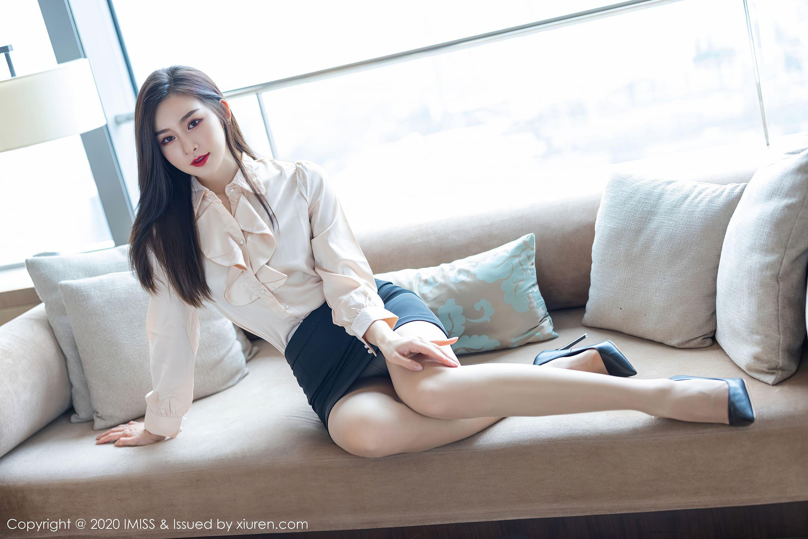 [爱蜜社IMiss] Vol.528 Vanessa – 经典典雅职场制服(26)