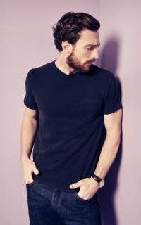 brunet - Aaron Taylor-Johnson MaNHTryE_o