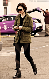 Lily Collins - Page 2 2HmlNhsp_o