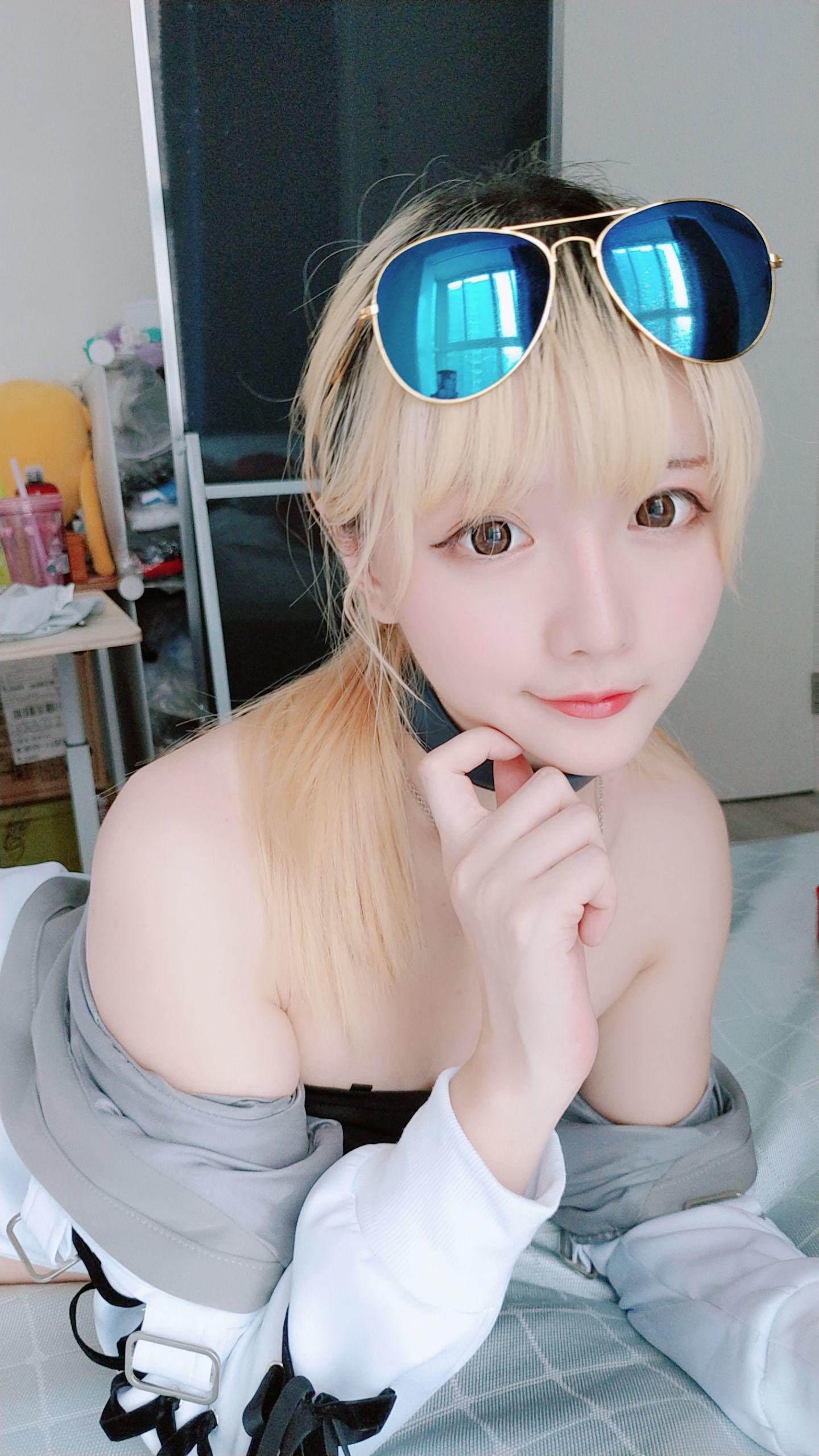 Coser小姐姐星之迟迟 《莉莉丝》 写真集(27)