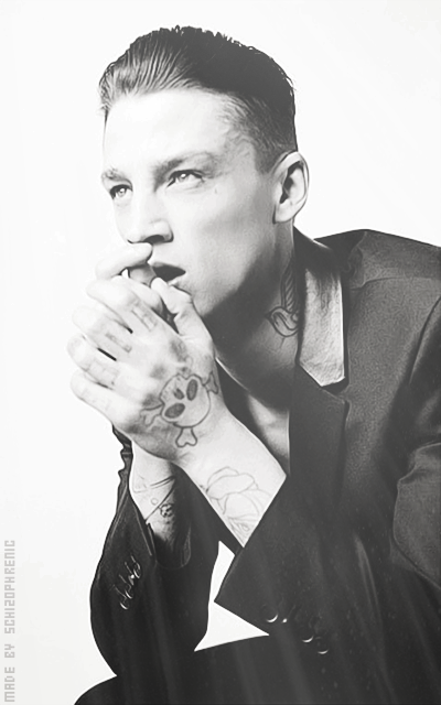 Ash Stymest 9jU3Ctyq_o