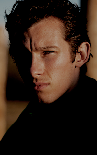 Callum Turner  X973Wqzt_o