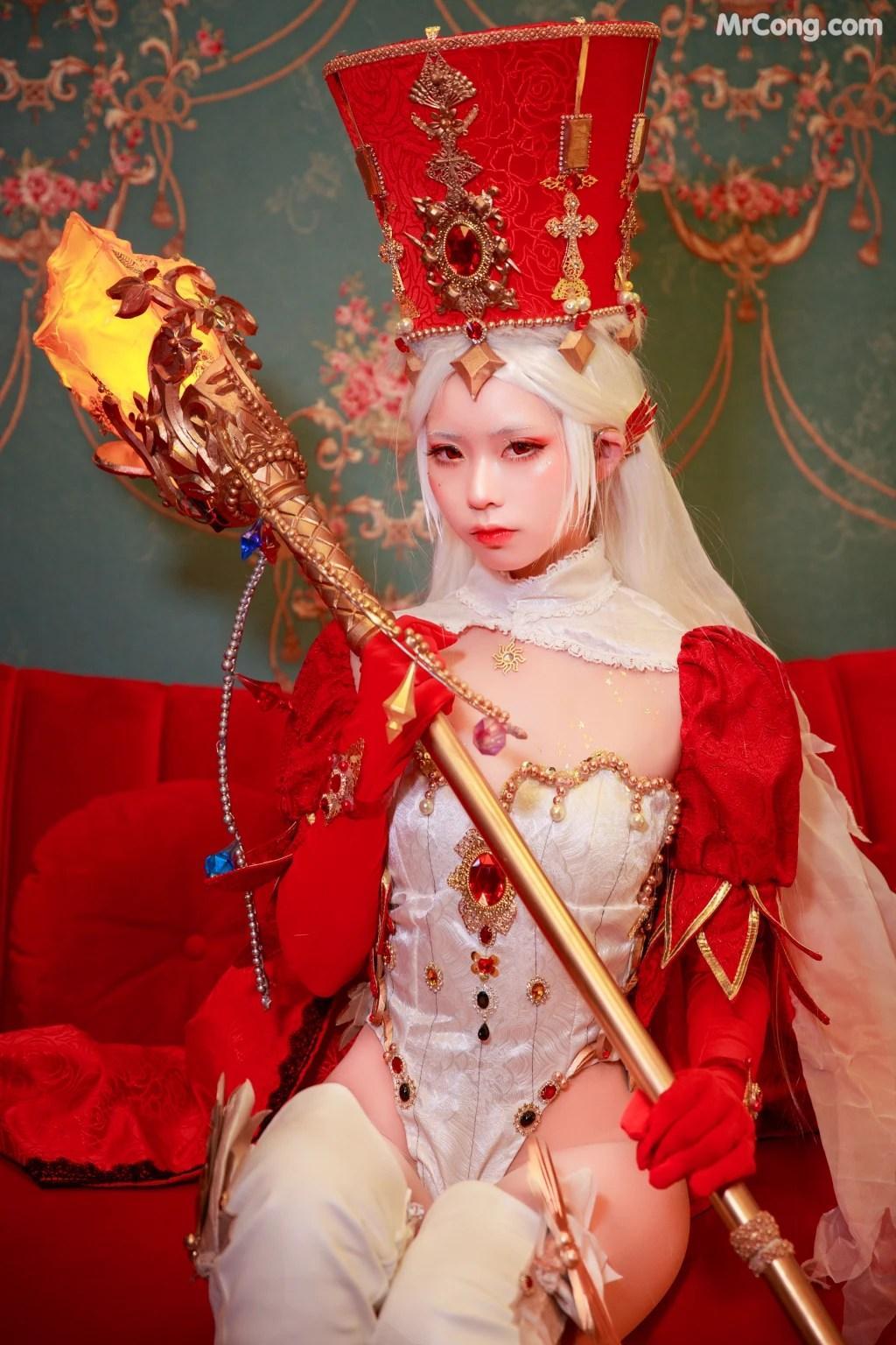 Coser@G44不会受伤 Vol.061: 教皇 (20 photos)