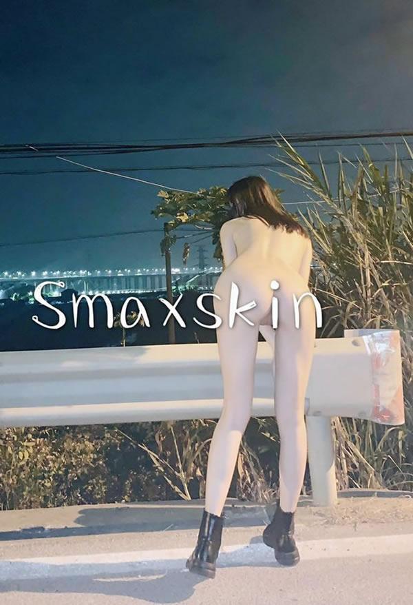 极品网络红人Smaxskin无圣光套图(18)