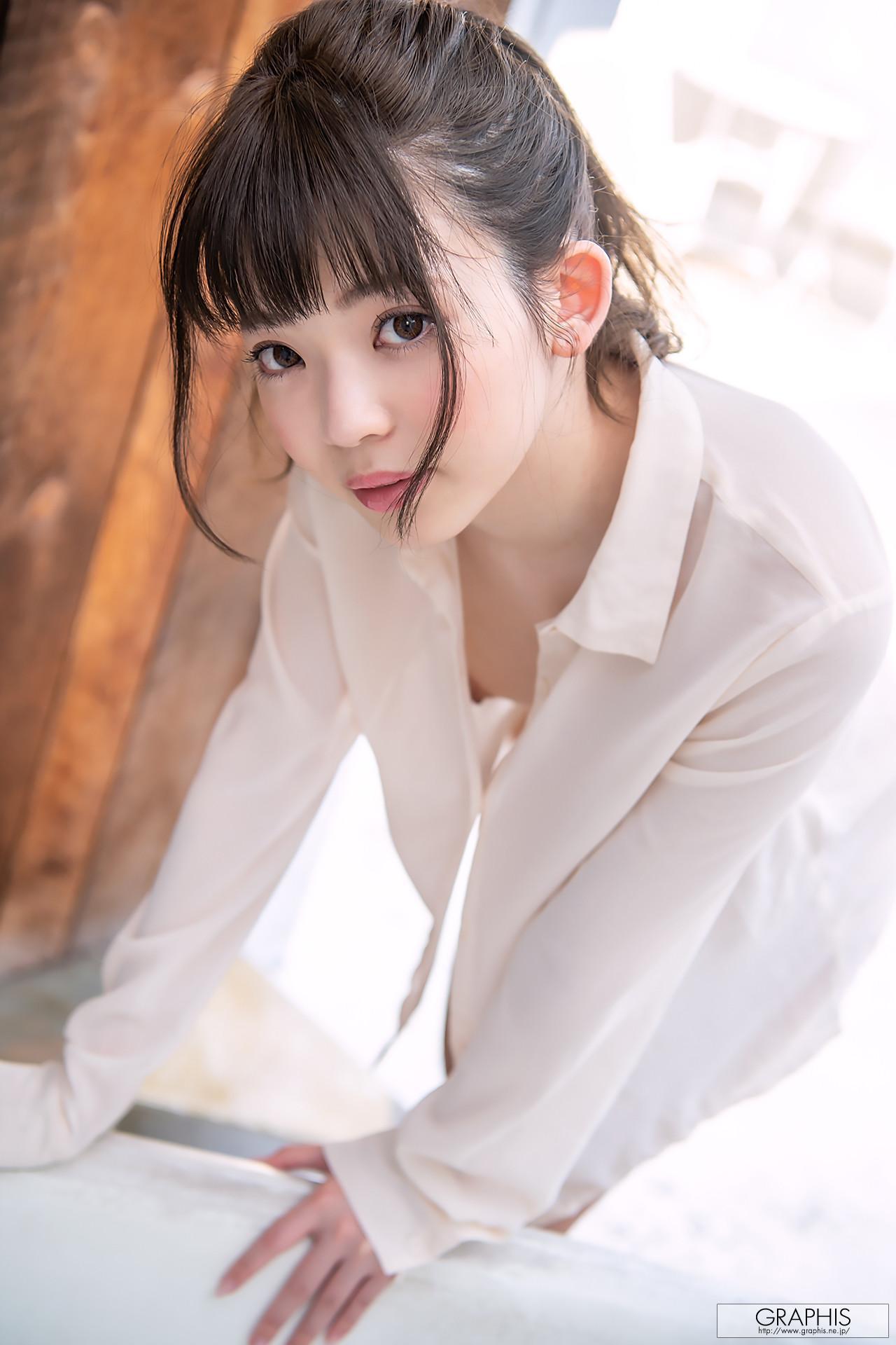 Izuna Maki 槙いずな, Graphis First Gravure 初脫ぎ娘 Vol.05(6)