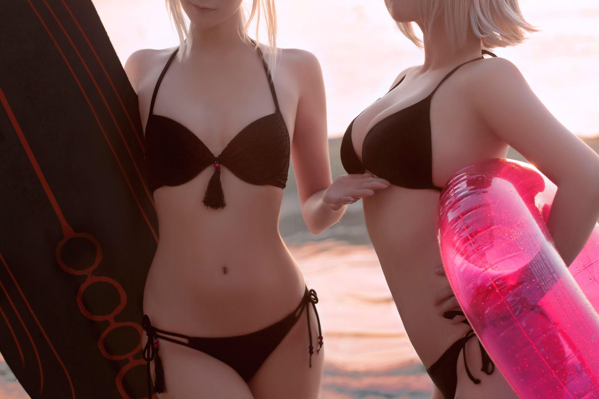 [网红COSER] 半半子&索索sophia – 海边泳装(12)