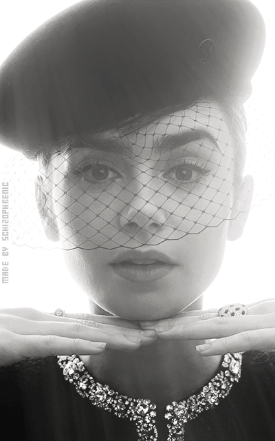 Lily Collins - Page 11 GCCnL4JD_o