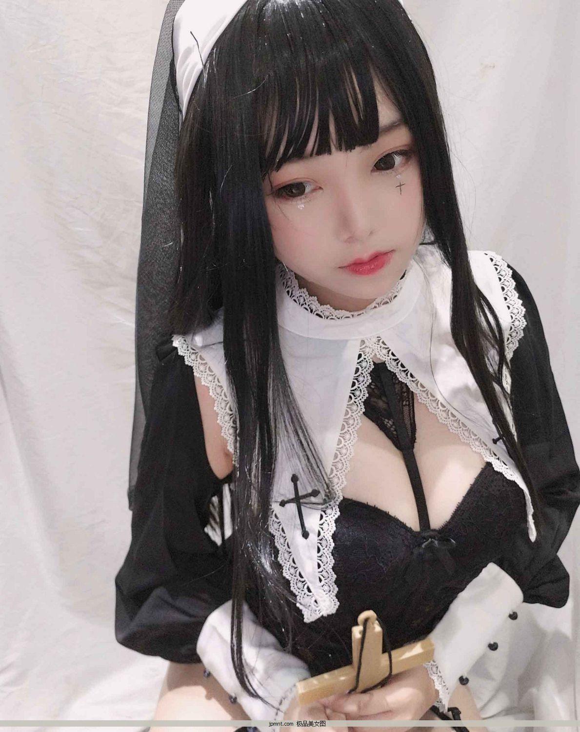 [美少女私拍cos-ACG爱动漫 蜜汁猫裘] 026 修女(20)