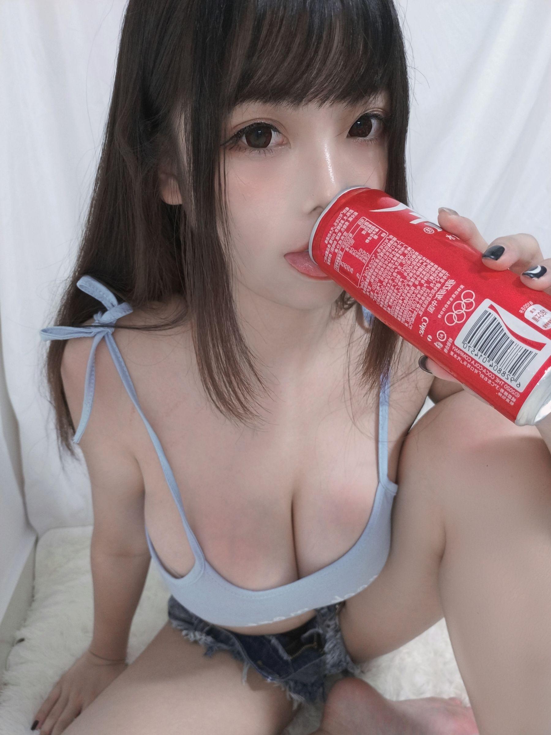 [Cosplay] 萌系小姐姐蜜汁猫裘 – 夏日迷糊大姐姐(20)