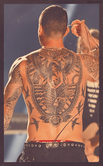 Adam Levine - Page 7 P7lUxanG_o