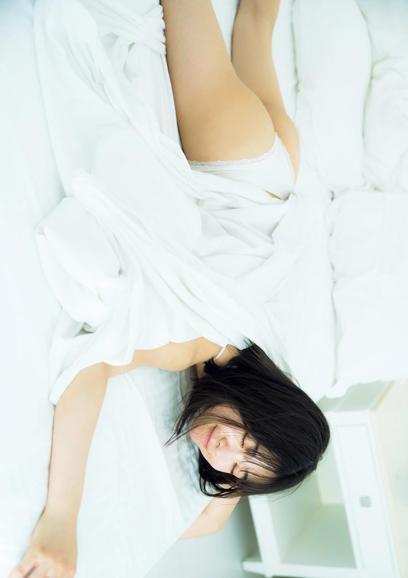 Maya Imamori 今森茉耶, 1st写真集 「恋がはじまクる」 Set.01(22)