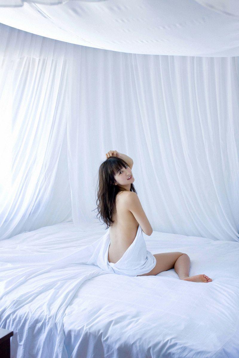 [Wanibooks] NO.64 Ayaka Komatsu 小松彩夏 写真集(72)