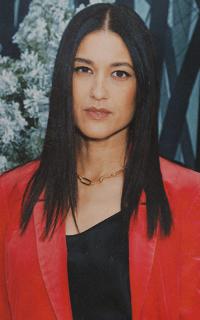 Julia Jones JzQBkiBU_o