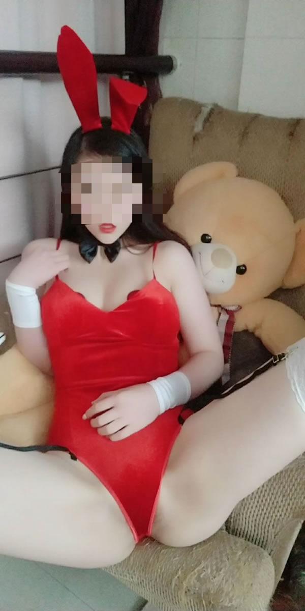 恶犬小姐姐-白丝网袜红色兔女郎无圣光套图(30)