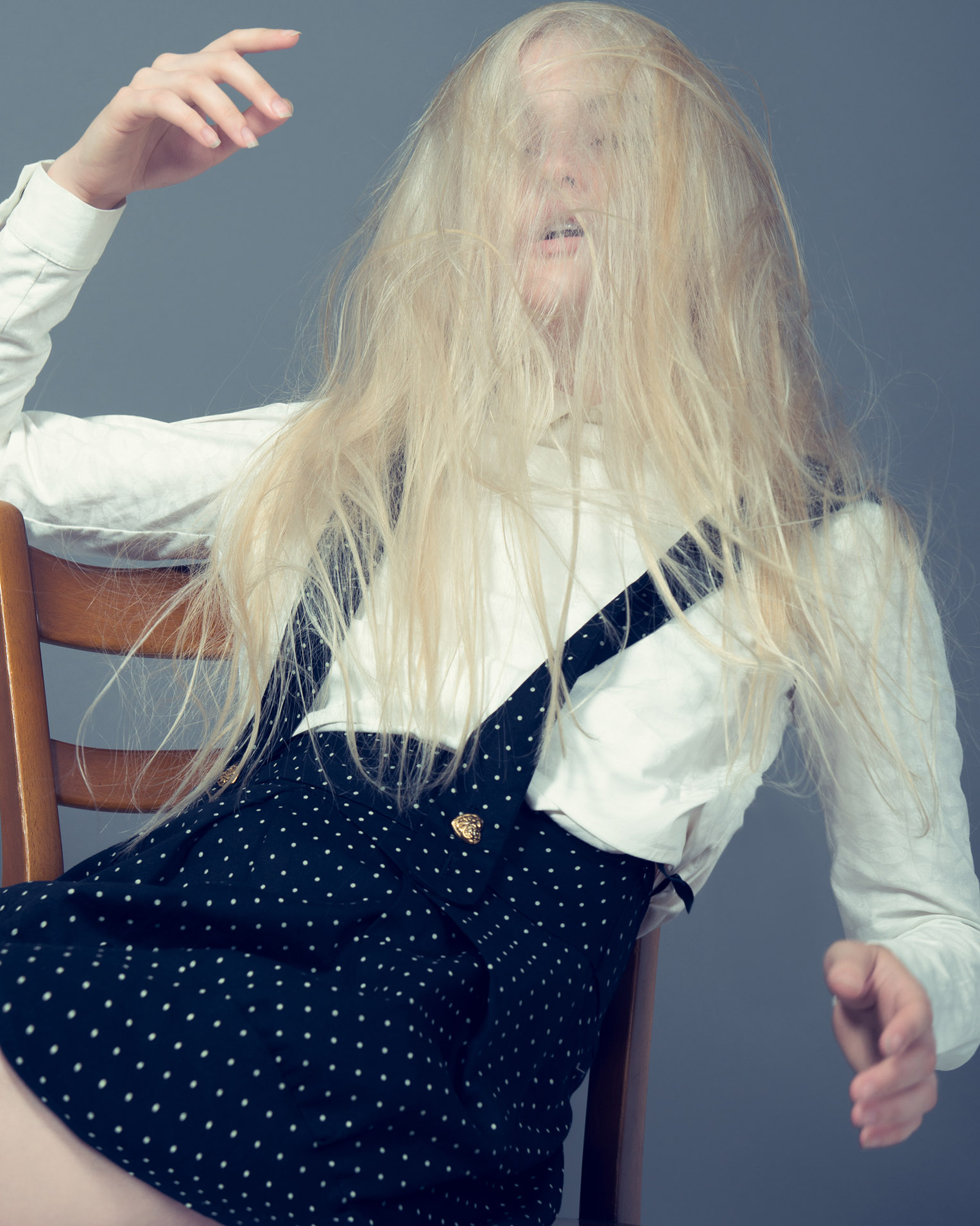 Shy Girl / Magdalena Rzazewska by Adam Trzaska / Kaltblut Magazine Shy Girl / Magdalena Rzazewska by Adam Trzaska / Kaltblut Magazine