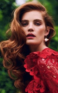 Alexina Graham HAEhcjcI_o