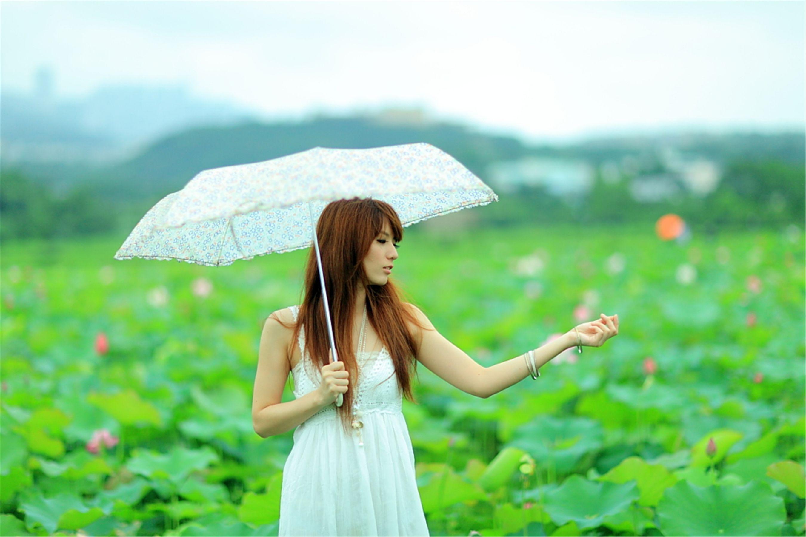 台湾正妹小静《农场初夏田园风光》唯美白裙系列 写真集(55)