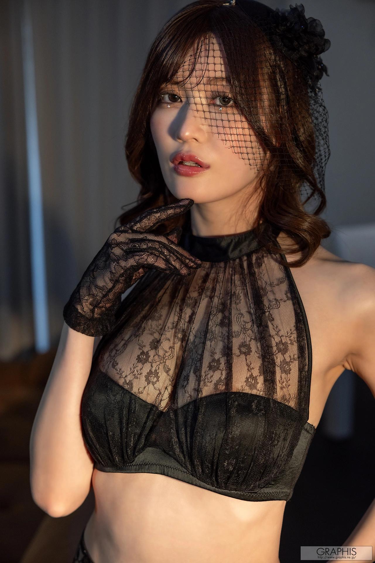 Riho Fujimori 藤森里穂, Graphis Gals 「Looks hot on you!」 Vol.03(10)