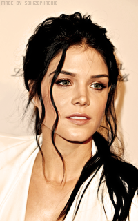 Marie Avgeropoulos FQqCvo0F_o