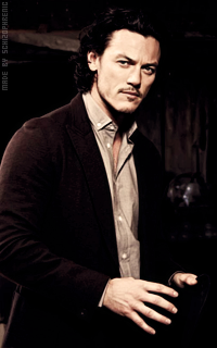 Luke Evans Xp7fsoQW_o