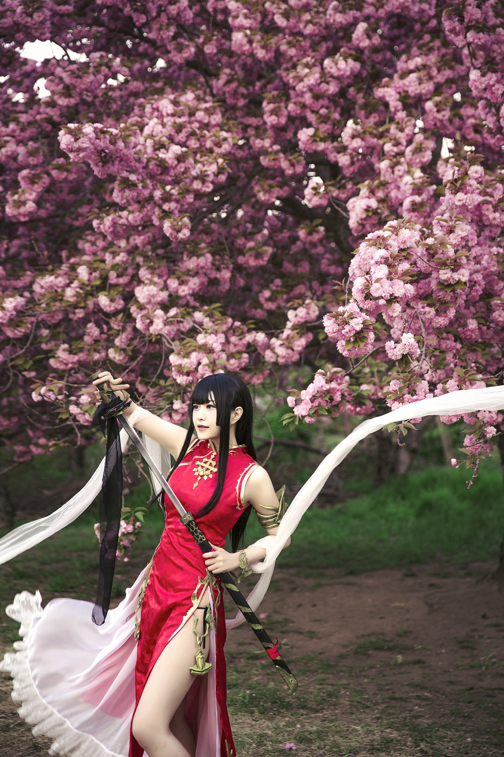 Akhee - Eastern Lady Togi