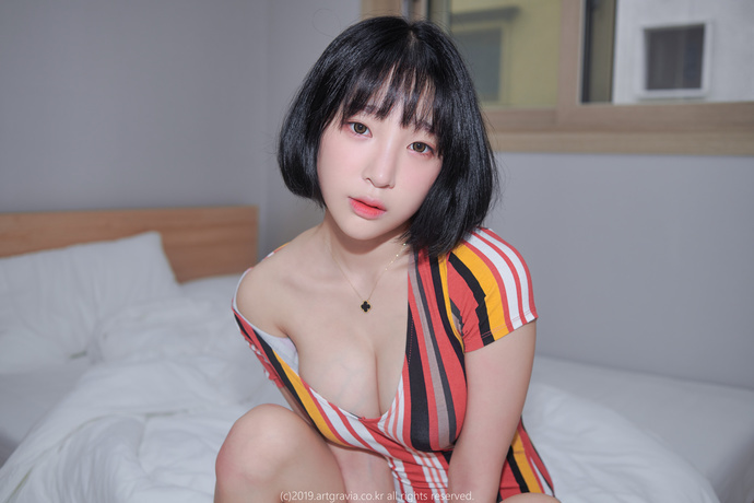 ARTGRAVIA(姜仁卿 )-吹弹可破的短发害羞小姐姐