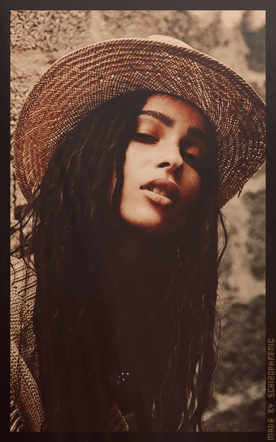 Zoe Kravitz NY7jvGc4_o