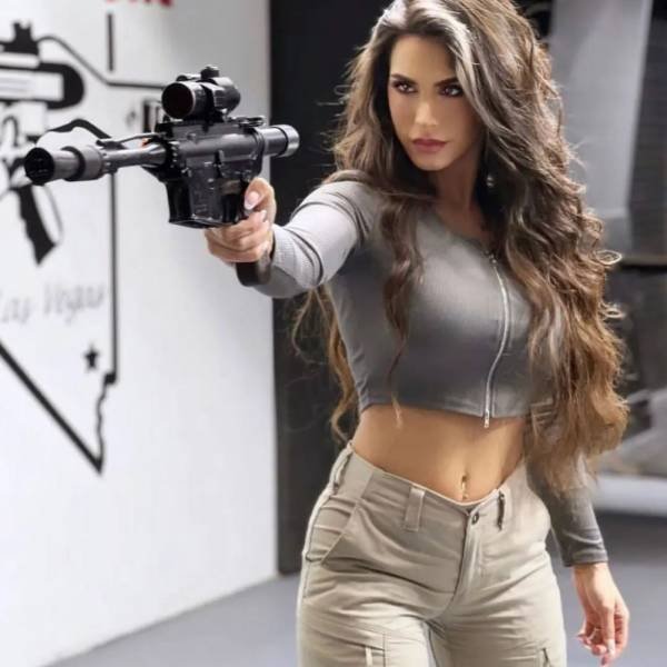 WOMEN WITH WEAPONS 2 9zn2hOKq_o
