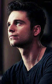 Sebastian Stan MiGR5QCu_o