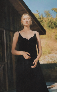 Elizabeth Debicki 7DrdeVbY_o