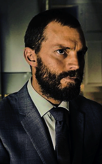 Jamie Dornan - Page 2 FQSmPA55_o