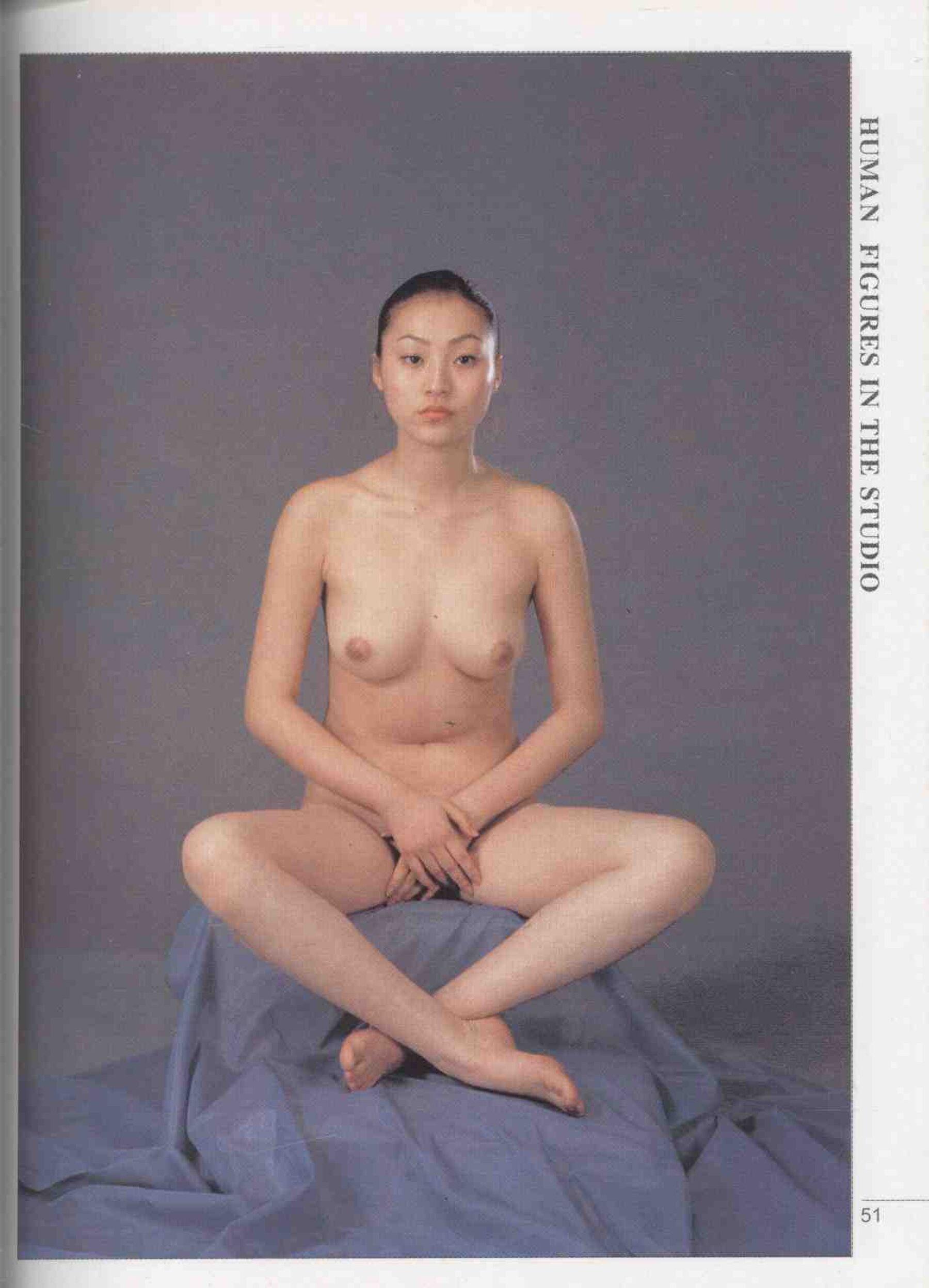 书籍扫描 实用人体模特摄影·坐姿篇(56)