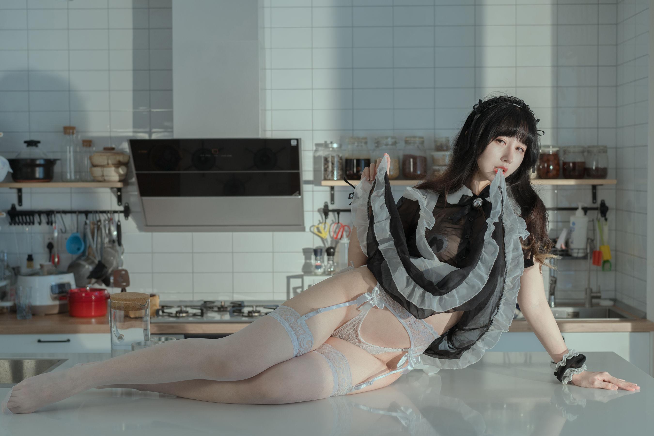 [网红COSER] 云溪溪 – 奶桃女仆(7)