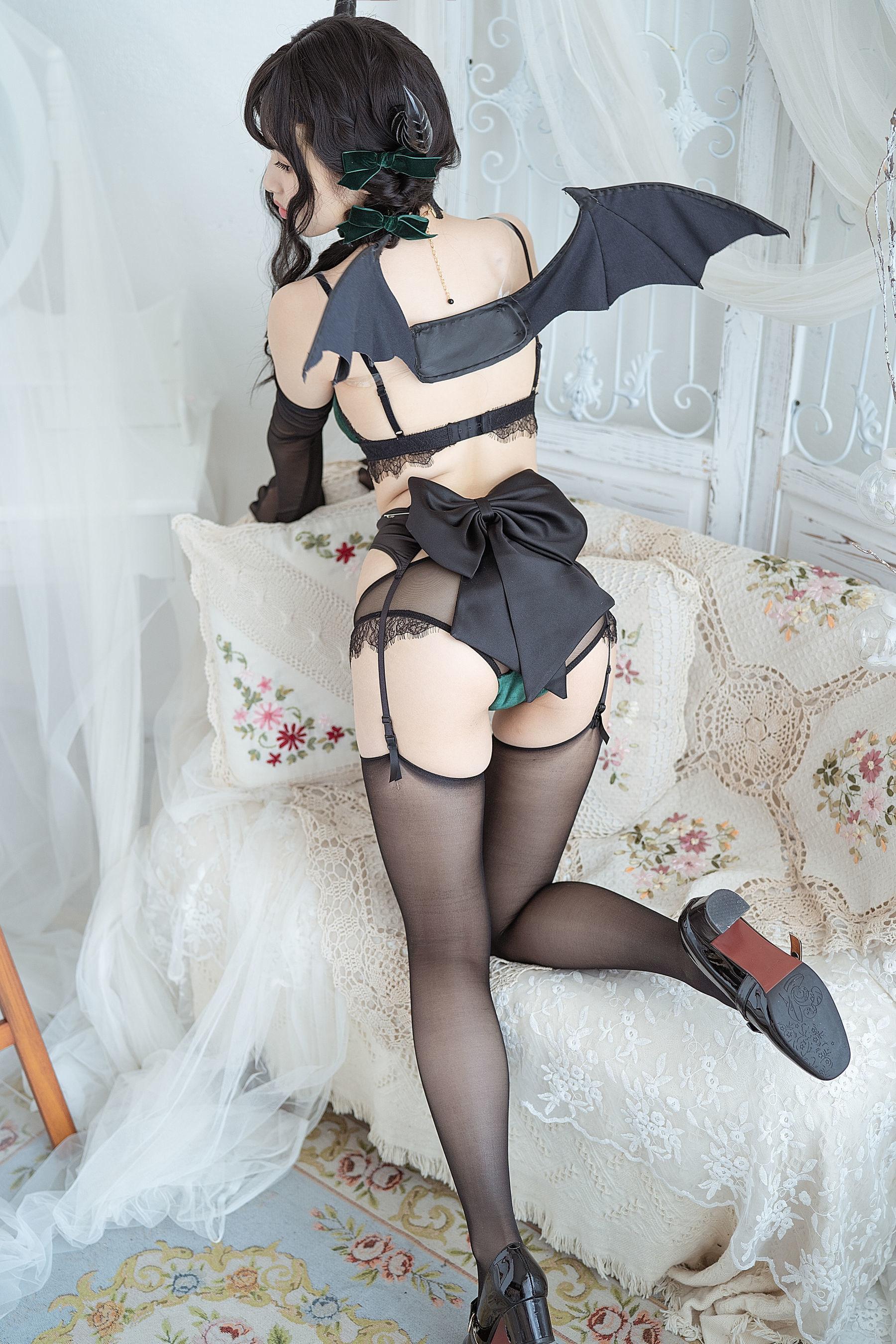 雯妹不讲道理《魅魔 Proud devil》 [COSPLAY福利] 写真集(34)