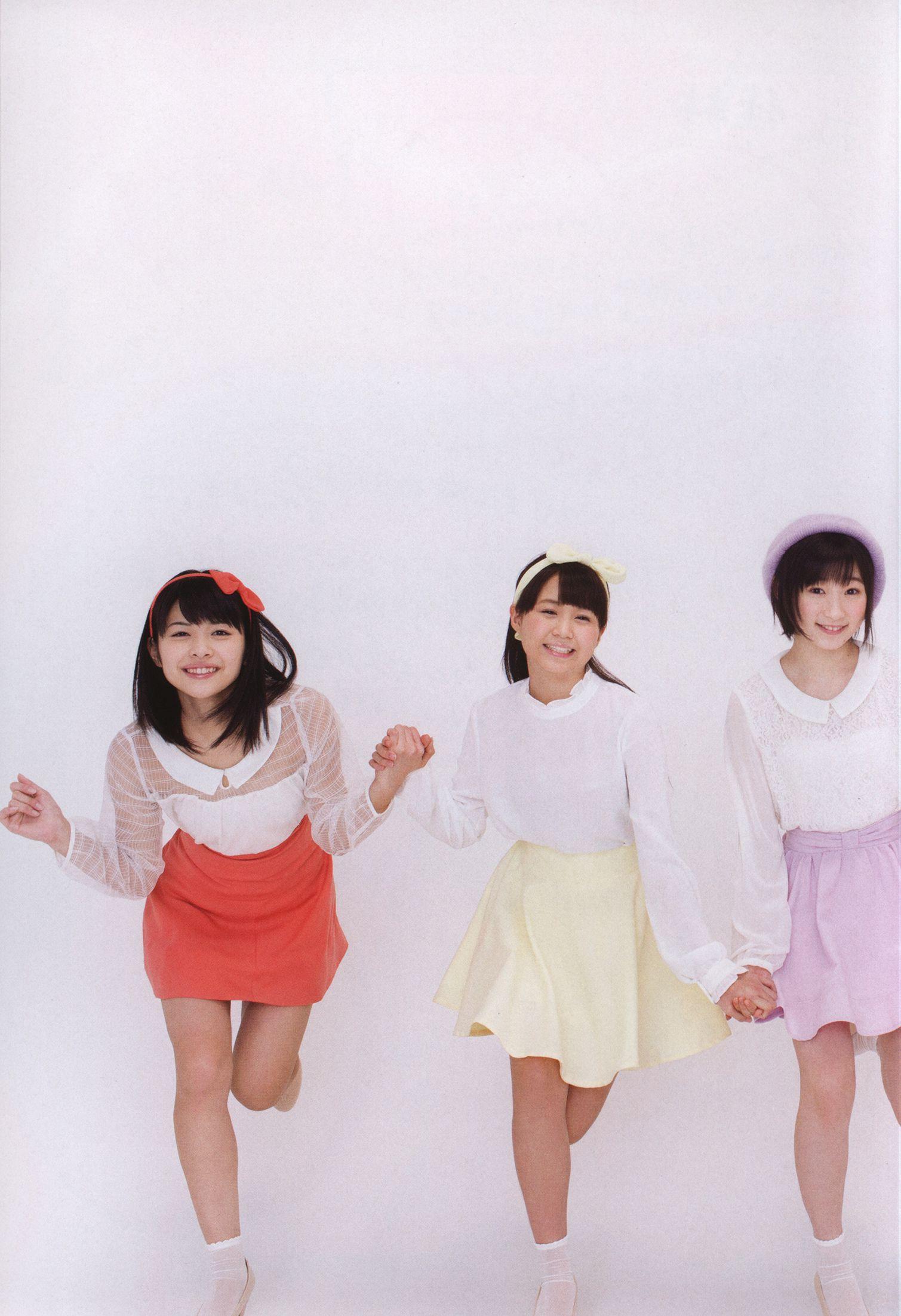 日本美少女组合Juice=Juice《OFFICIAL PHOTO BOOK》写真集(75)