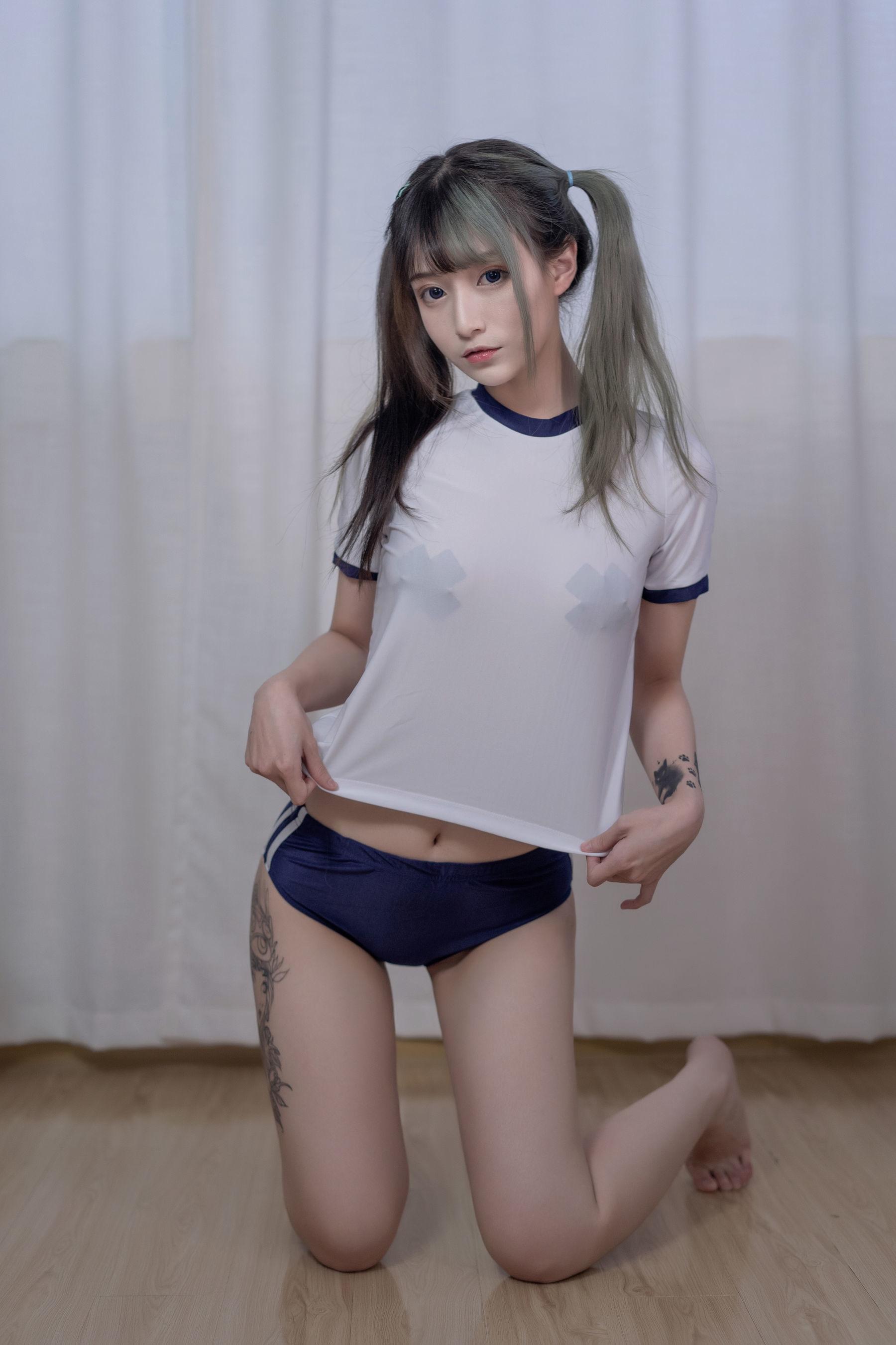 [网红COSER] 铁板烧鬼舞w – 体操服 写真集(8)